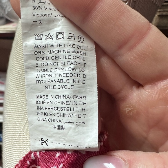 NWOT- Girl’s Pleated Floral Skirt Size 9 - Picture 6 of 6